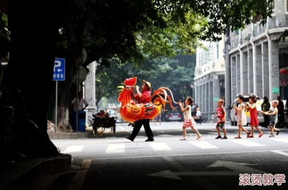 坐在教授的鸡上背单词：一种新颖的语言学习方法及其对记忆效果的影响研究