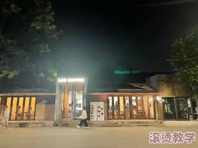 798艺术区个人写真拍摄技巧：掌握光影运用、构图方法与场景选择，提升摄影作品的艺术感与表现力